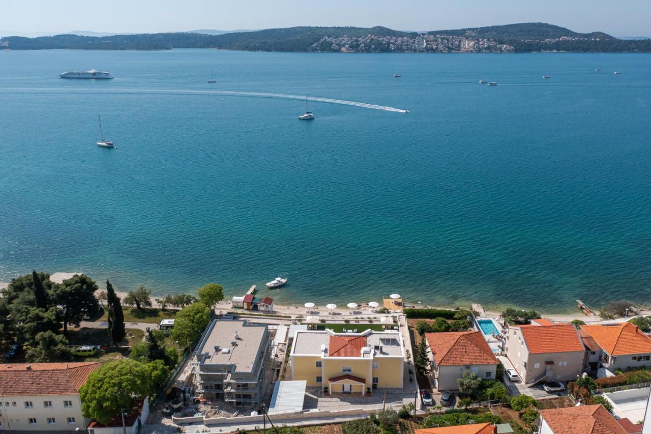 Villa Bella Vista Am Meer Trogir Exterior foto